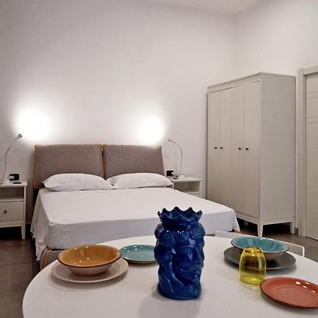 La Petite Suite San Giuliano Κατάνια Εξωτερικό φωτογραφία